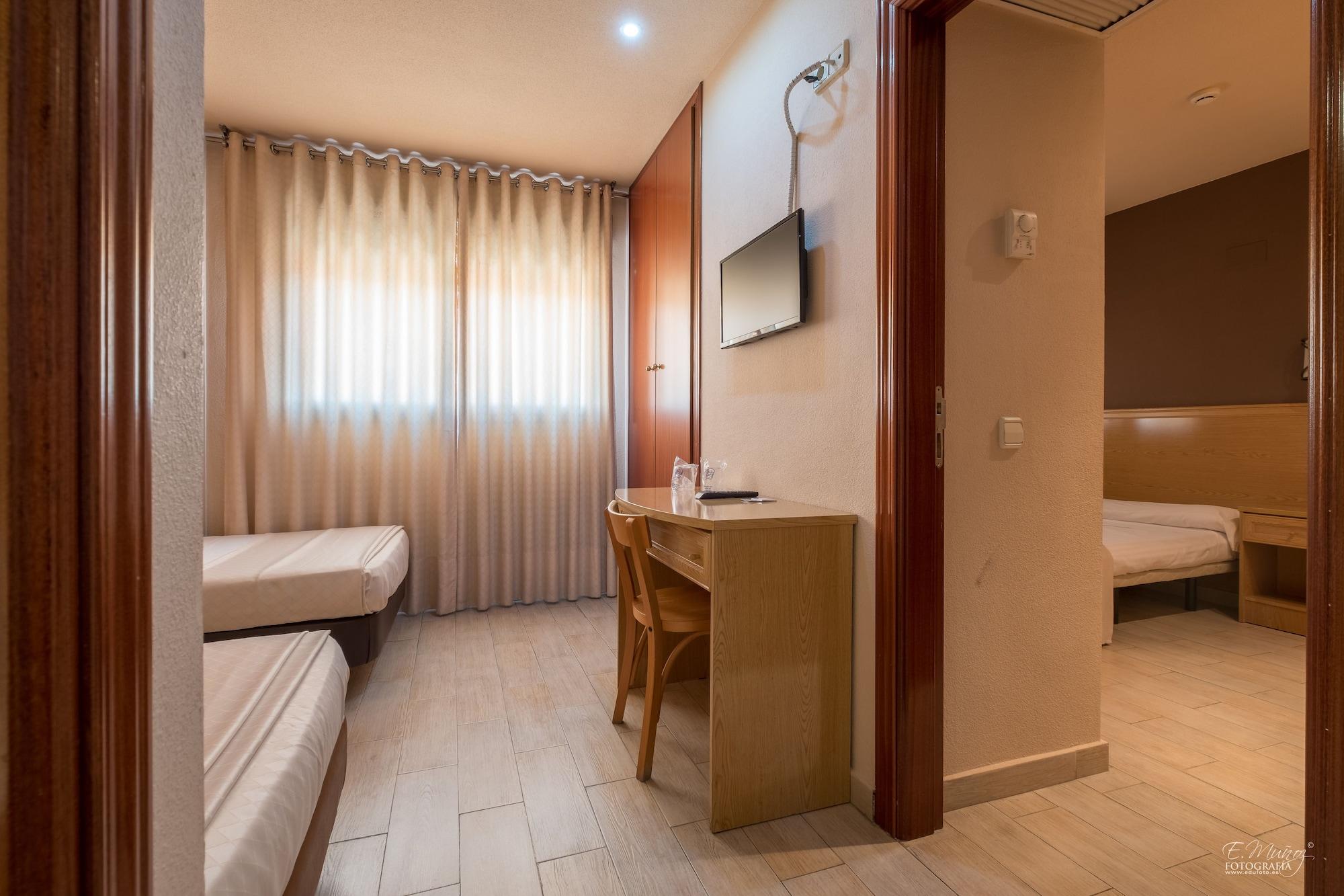 Hotel Vivar Griñón Buitenkant foto